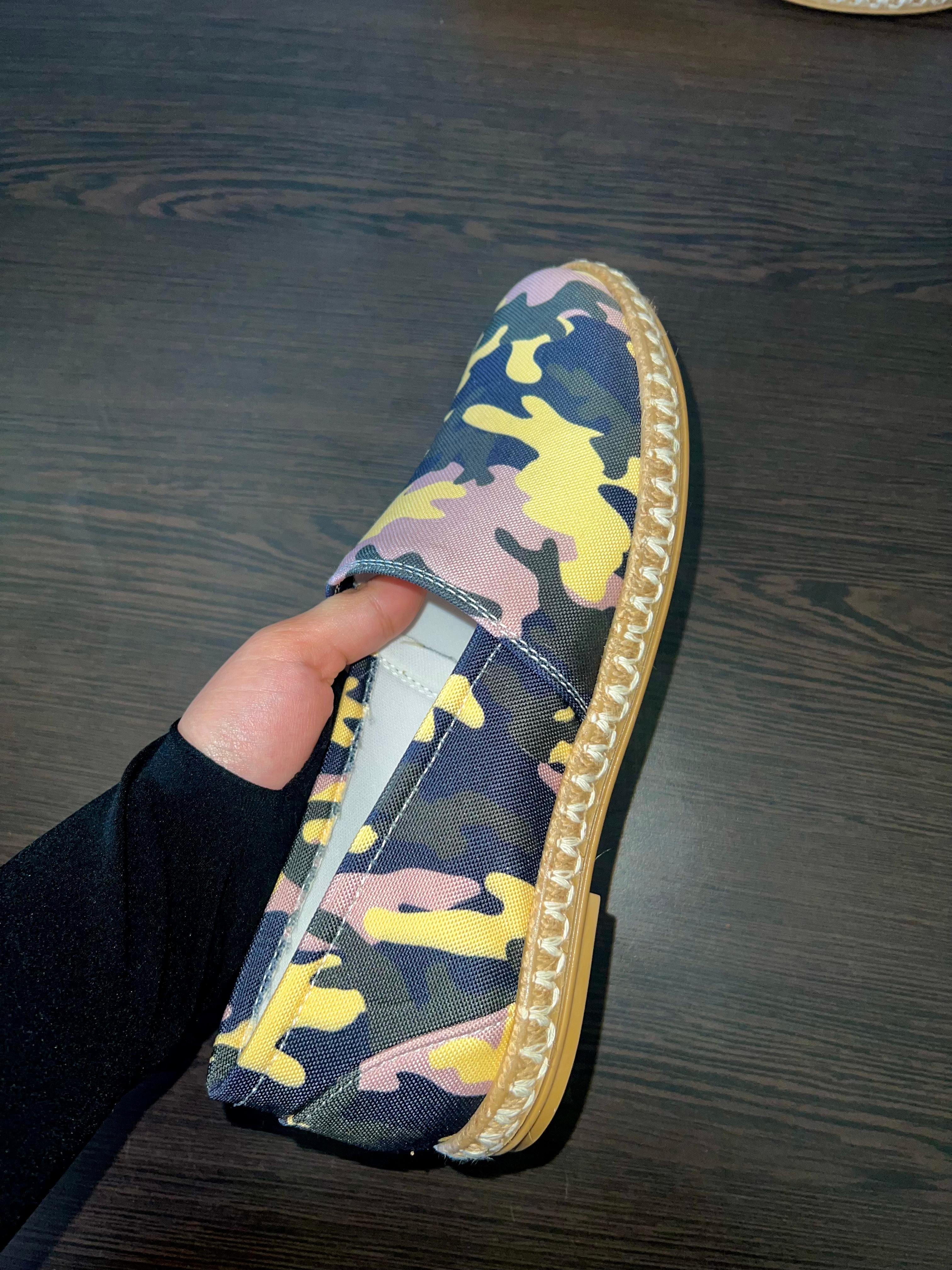 حذاء رياضي مريح